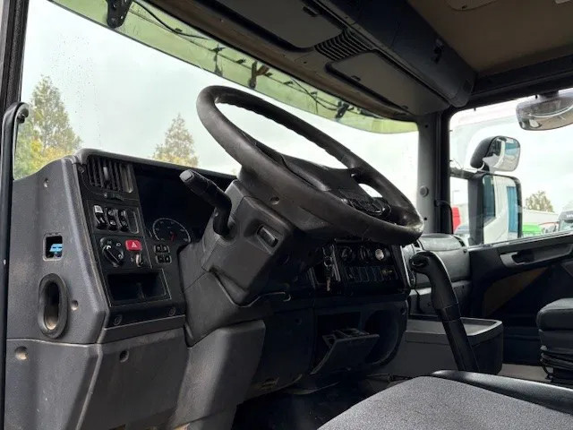 Scania R380 LA 4x2 DAYCAB (EURO 3 / 12 GEARS MANUAL GEARBOX / RETARDER / HYDRAULIC KIT / P.T.O.) 10