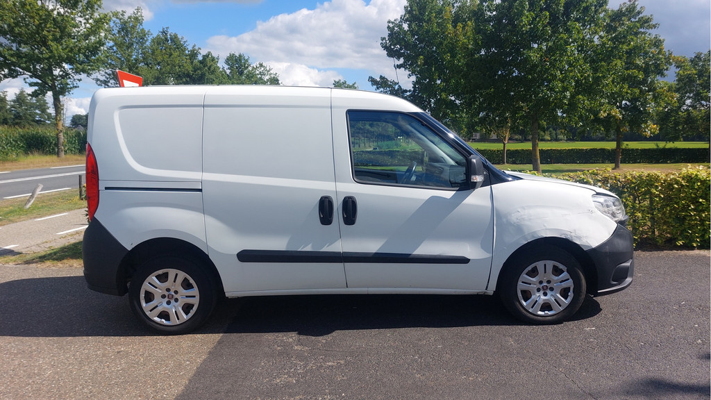 Schade bedrijfswagens Doblò Cargo 1.3 MJ L1H1 Actual AIRCO BJ 2015 13