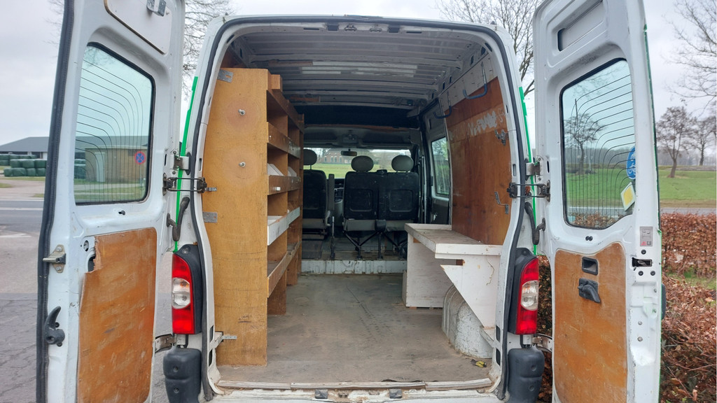 Schade bedrijfswagens Movano 2.5 CDTI L2H2 AIRCO BJ 2007 10