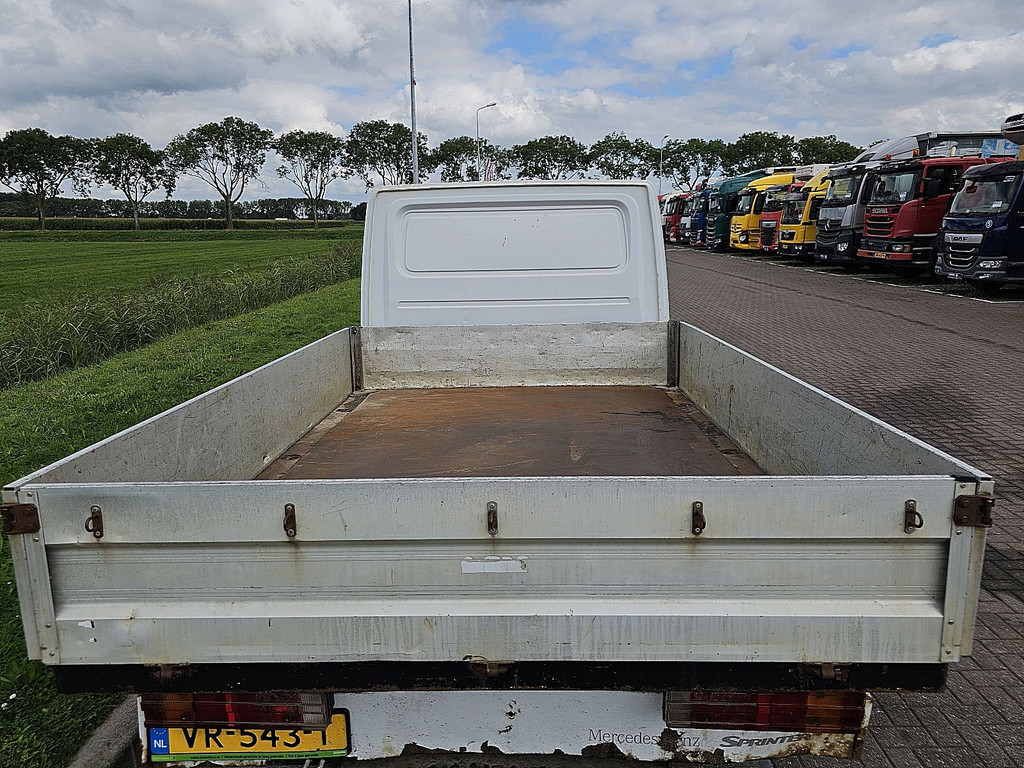 Schade bedrijfswagens SPRINTER 308 10