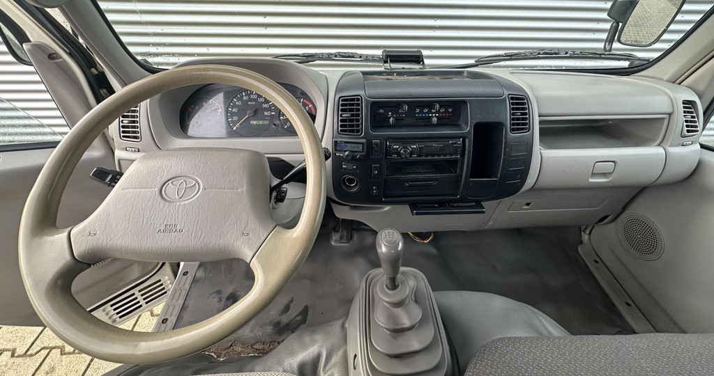 Toyota Dyna 100 3.0 D-4D openlaad bak Kipper 10