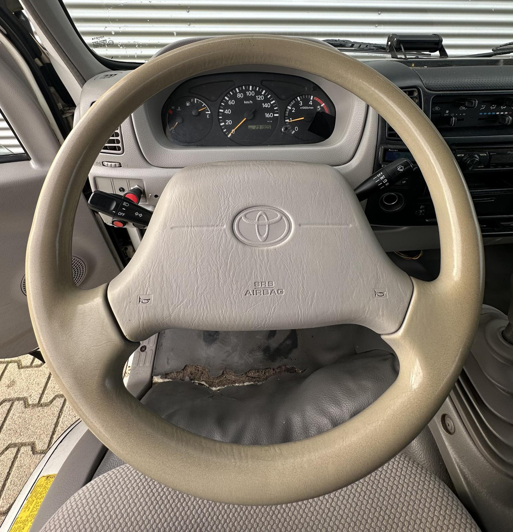 Toyota Dyna 100 3.0 D-4D openlaad bak Kipper 9