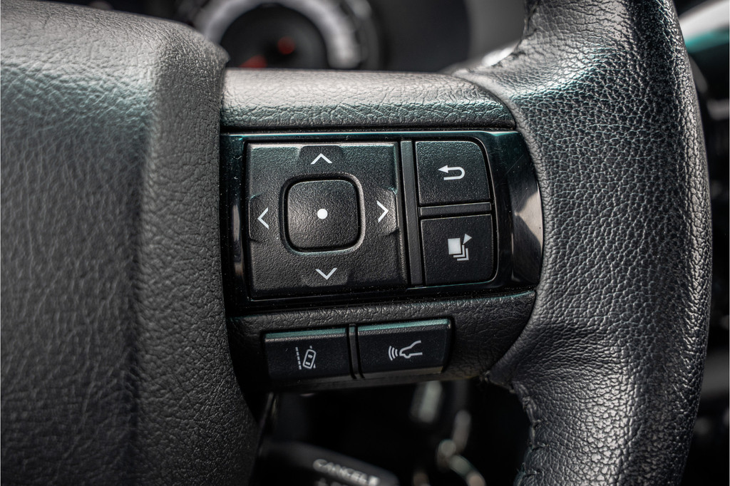 Toyota HiLux 2.4 D 4WD | 150 PK | LED | Camera | Cruise | Navi | Climatronic | Trekhaak 15