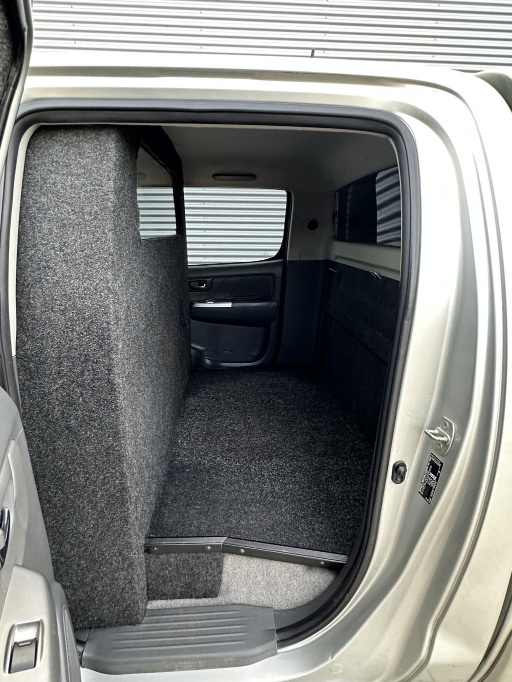 Toyota HiLux 3.0 D-4D SR DC Automaat in mooie staat 9