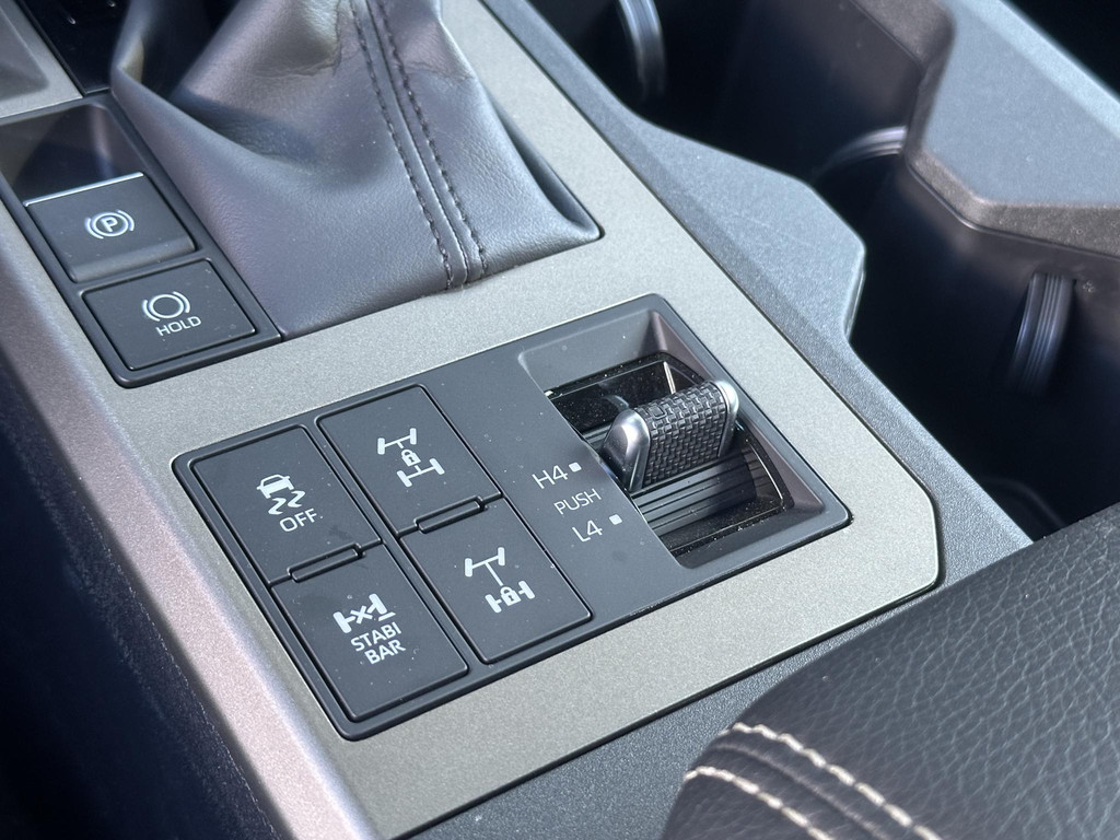 Toyota Land Cruiser 2.8 D-4D landcruiser Blind Van Professional Executive Luxe Uitvoering! 14