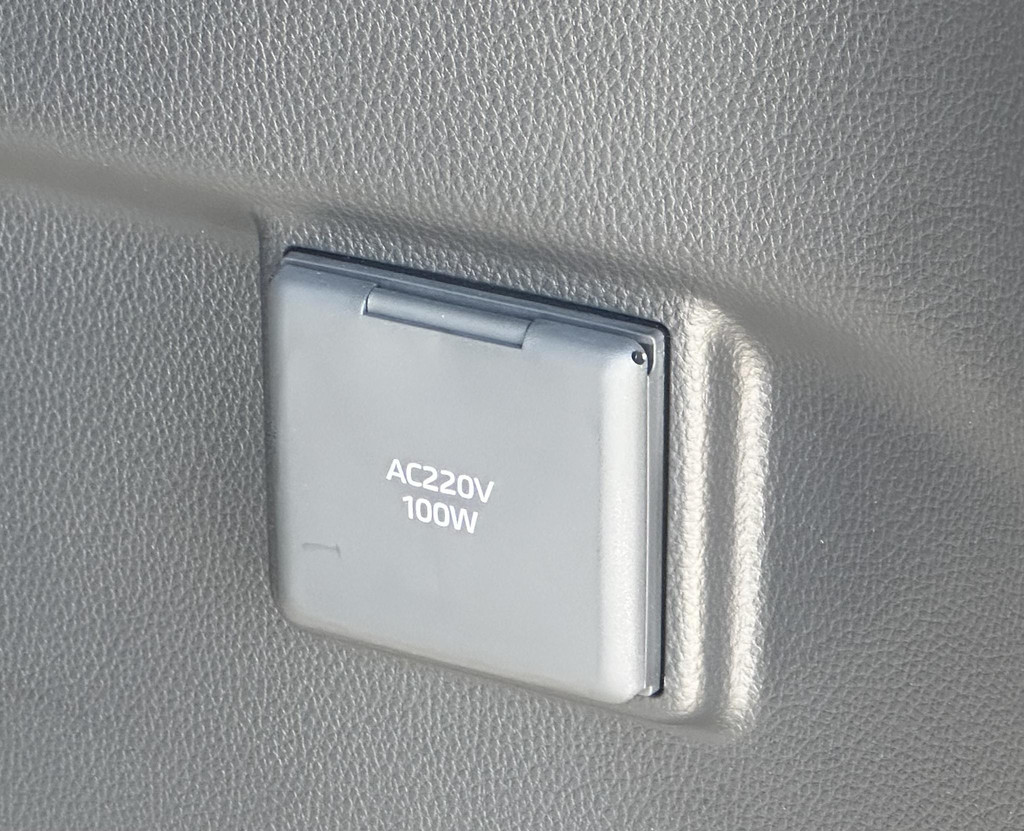 Toyota Land Cruiser 2.8 D-4D landcruiser Blind Van Professional Executive Luxe Uitvoering! 8