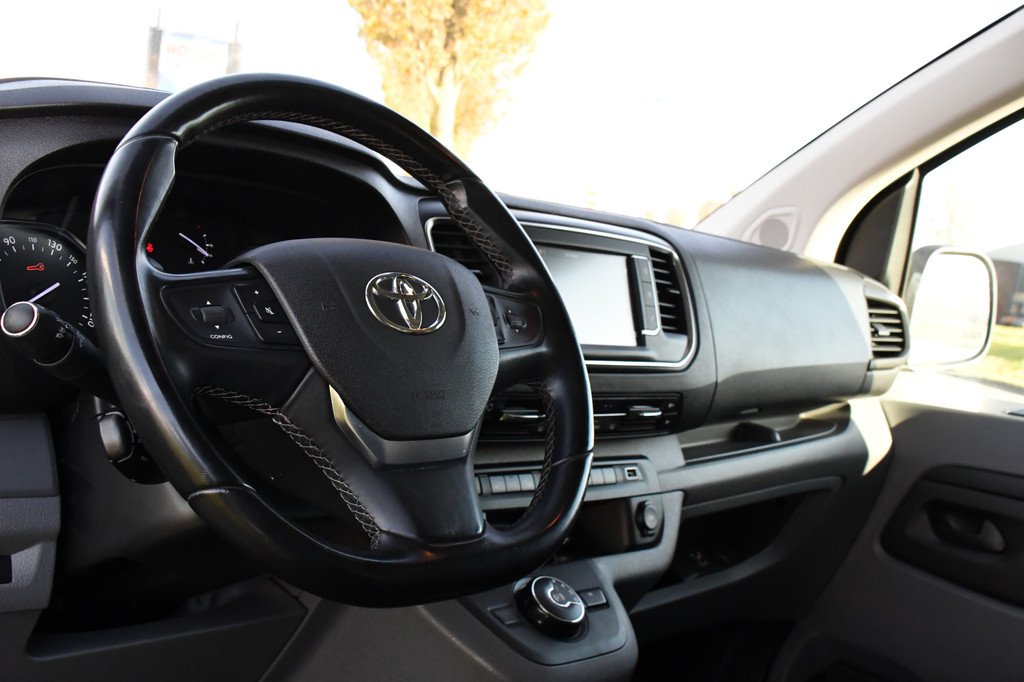 Toyota PROACE 2.0 D-4D GR Sport Edition 360 Camera, Cruise, Carplay, Head-up, 177pk, 2 x Schuifdeur, Trekhaak, Stoelverwarming, Automaat, Uniek! 11