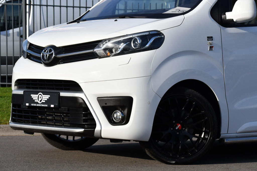 Toyota PROACE 2.0 D-4D GR Sport Edition 360 Camera, Cruise, Carplay, Head-up, 177pk, 2 x Schuifdeur, Trekhaak, Stoelverwarming, Automaat, Uniek! 7