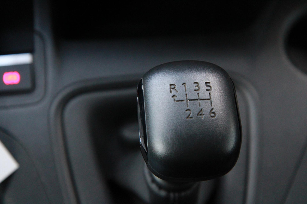 Toyota PROACE CITY 1.5 D-4D Live 102PK / Multi stuur / App connect / Laadruimte inrichting 20