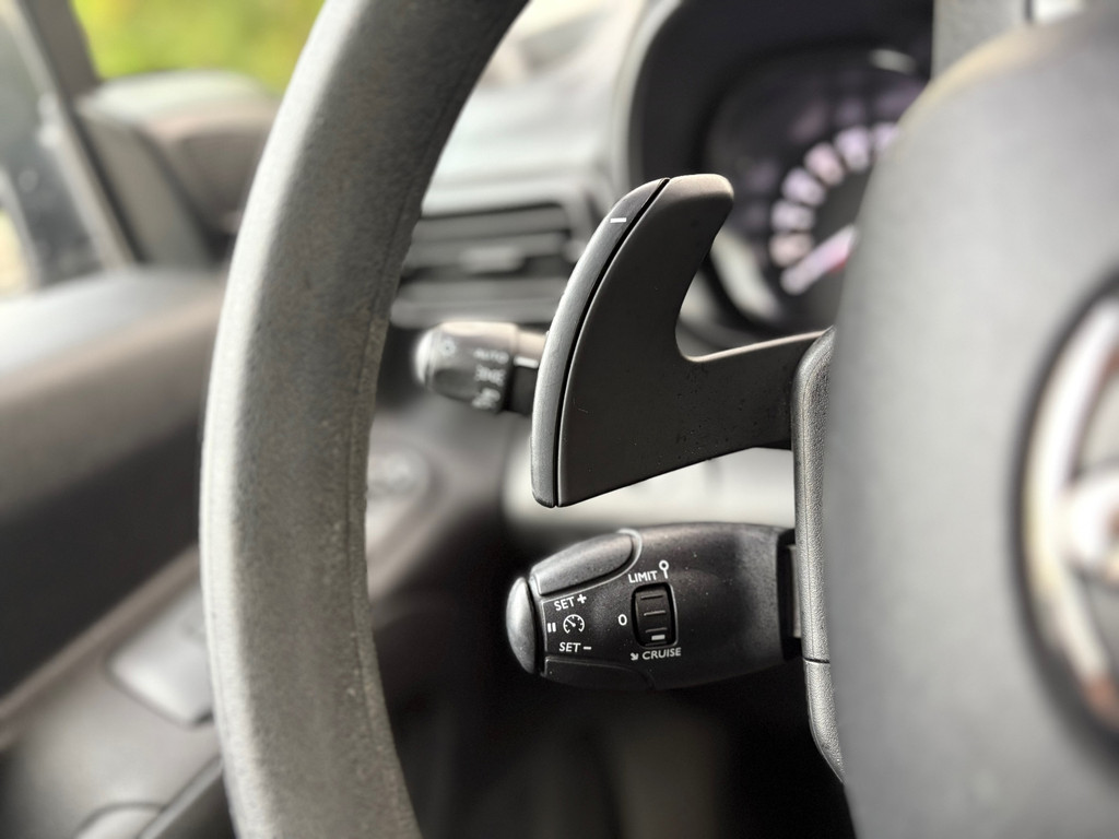 Toyota PROACE CITY 1.5 Long|131pk|EURO6|AUTOMAAT|DEALER ONDERHOUDEN|cruise|achteruitrijcamera|airco|navi|apple carplay|blind spot 21