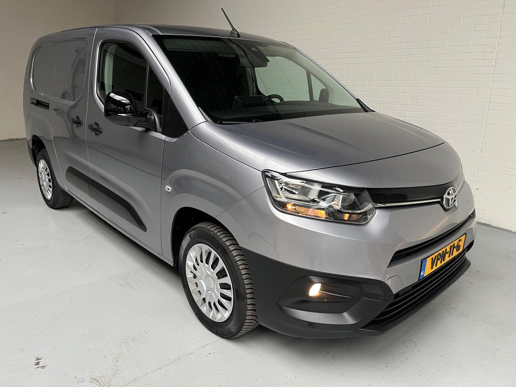 Toyota PROACE CITY L2H1 1.5 D-4D 130PK euro6 Live Long, Airco, Trekhaak 1200KG, Navigatie, Grijs Metallic, RIJKLAARPRIJS! 9