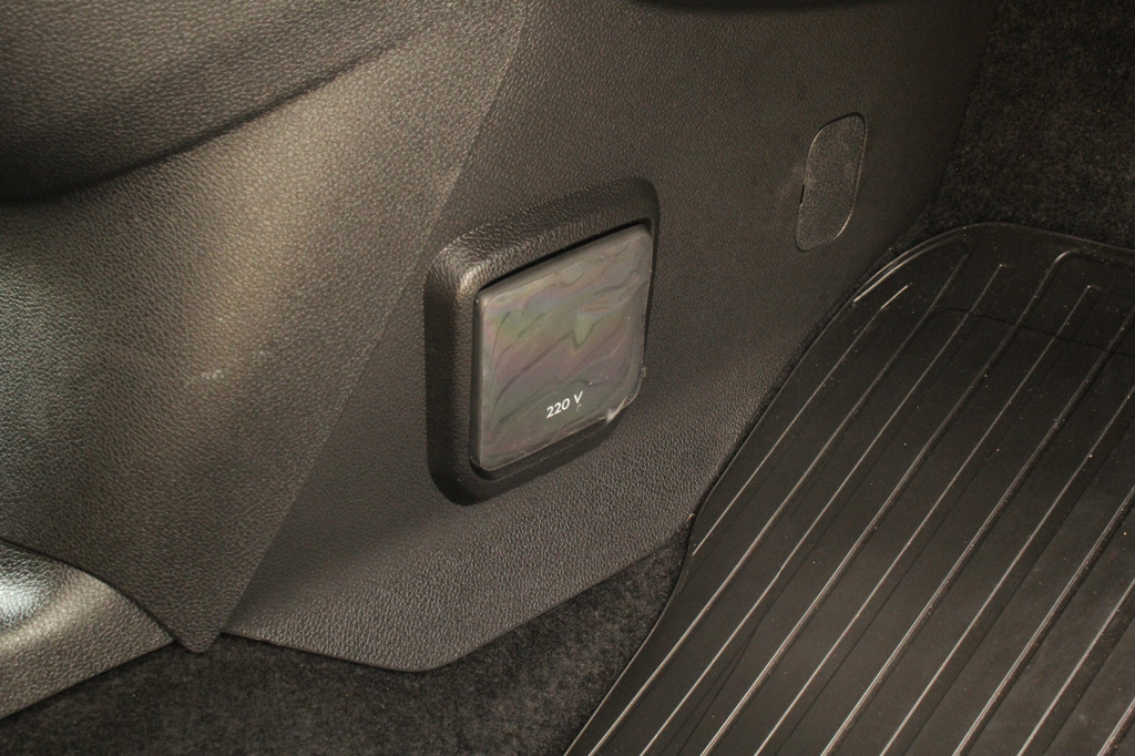 Toyota PROACE CITY 1.5D 131pk Challenger | L2 Long | Automaat | Trekhaak | Carplay/Android | Lease 450,- p/m 17