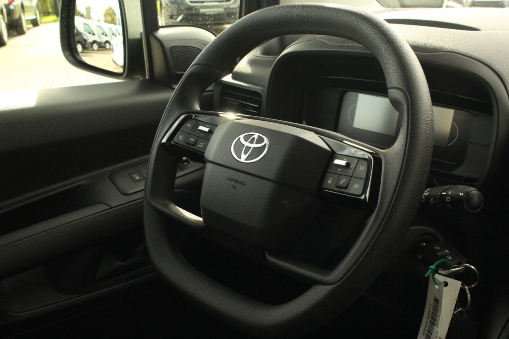 Toyota PROACE CITY 1.5D 131pk Challenger | L2 Long | Automaat | Trekhaak | Carplay/Android | Lease 450,- p/m 19