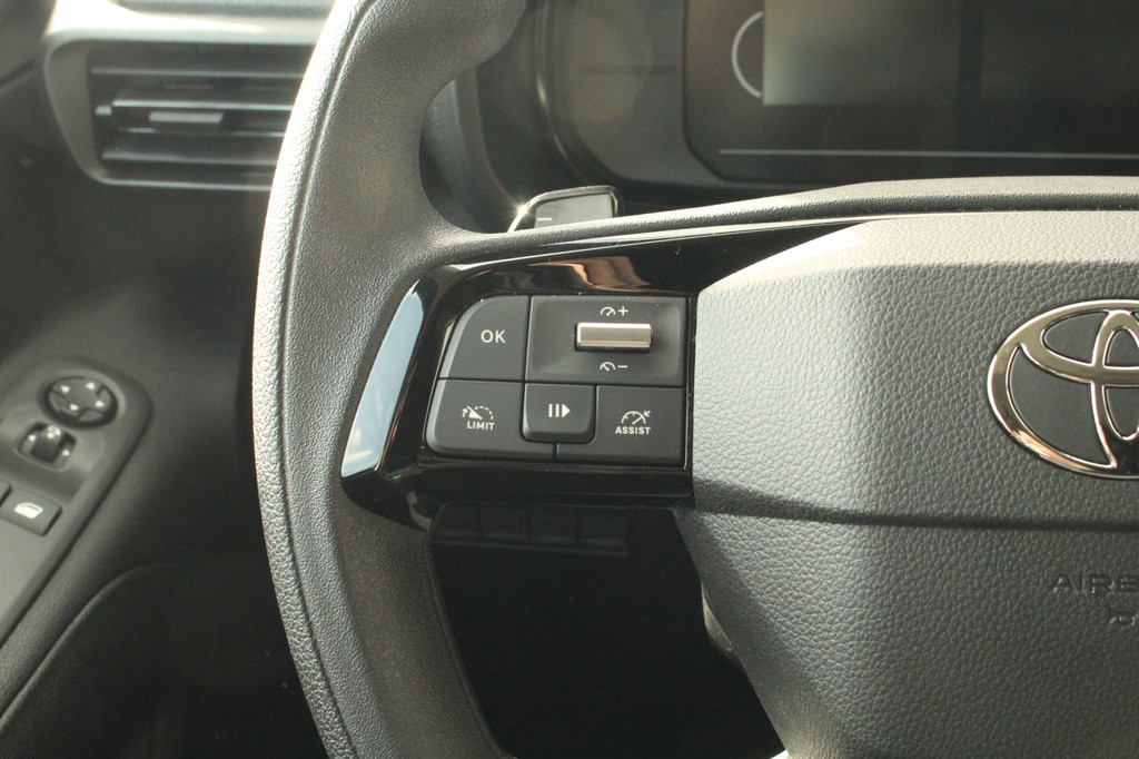 Toyota PROACE CITY 1.5D 131pk Challenger | L2 Long | Automaat | Trekhaak | Carplay/Android | Lease 450,- p/m 20