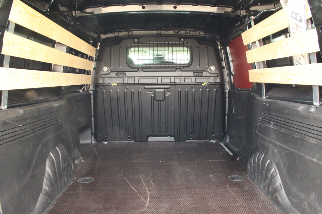 Toyota PROACE CITY 1.5D 131pk Challenger | L2 Long | Automaat | Trekhaak | Carplay/Android | Lease 450,- p/m 9