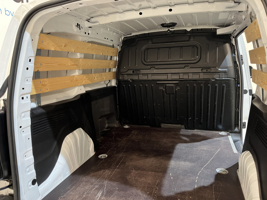 Toyota PROACE CITY Electric First Edition 50 kWh / 100% Elektrisch !! / Airco / Cruise Control / CarPlay / PDC / Navigatie / 57.000 KM !! 16