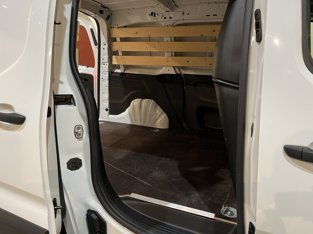 Toyota PROACE CITY Electric First Edition 50 kWh / 100% Elektrisch !! / Airco / Cruise Control / CarPlay / PDC / Navigatie / 57.000 KM !! 21