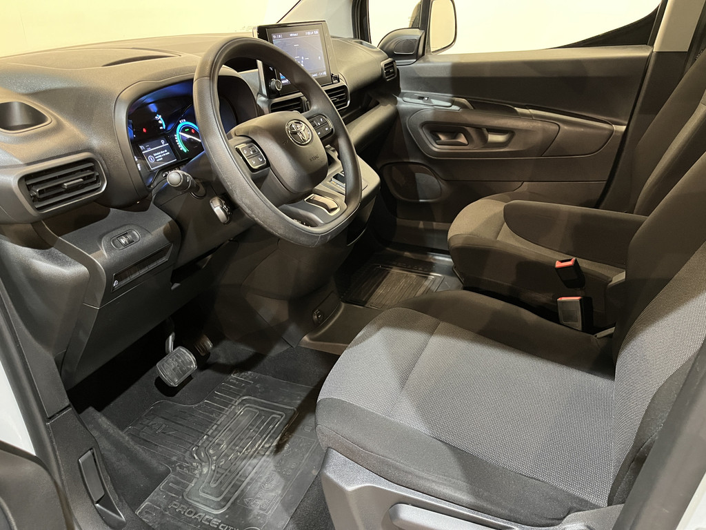 Toyota PROACE CITY Electric First Edition 50 kWh / 100% Elektrisch !! / Airco / Cruise Control / CarPlay / PDC / Navigatie / 57.000 KM !! 7