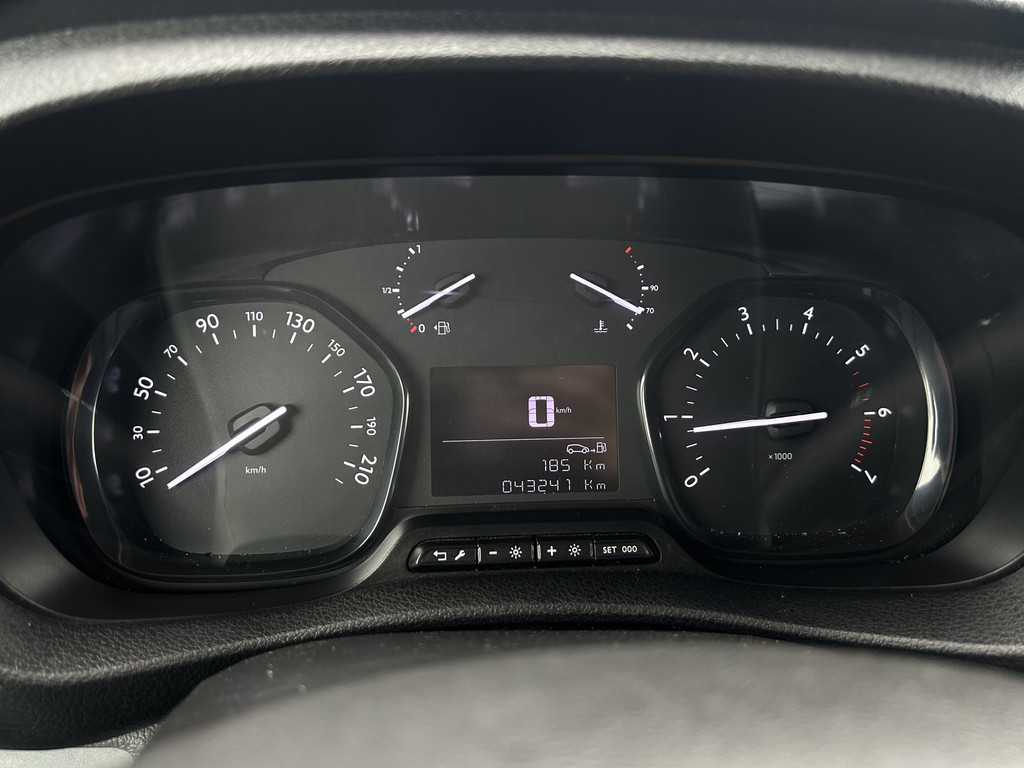 Toyota PROACE Worker 2.0 D-4D 145 PK / L2H1 / 1e EIG. / 43.241 KM !! / AIRCO / CRUISE / 11