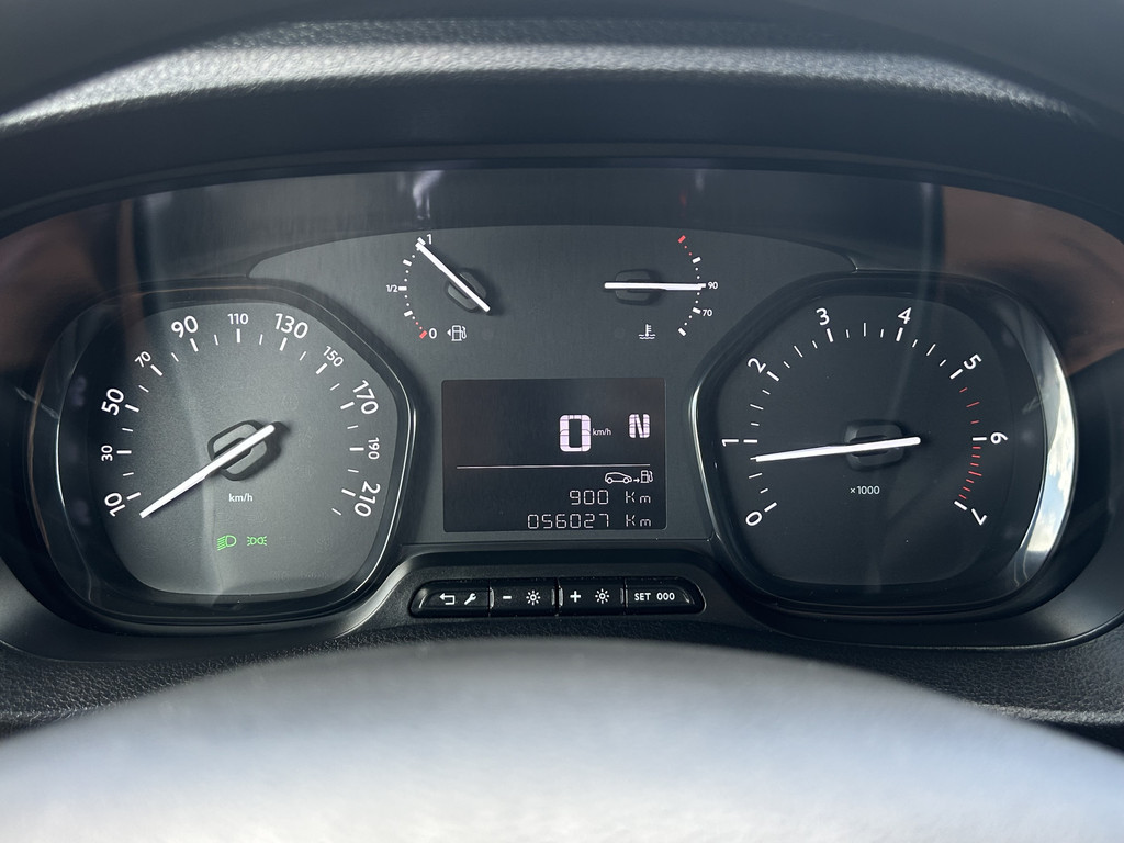 Toyota PROACE Worker 2.0 D-4D 145 PK / L2H1 / 1e EIG. / 56.028 KM !! / AIRCO / CRUISE / BLUETOOTH / 3-ZITS 11