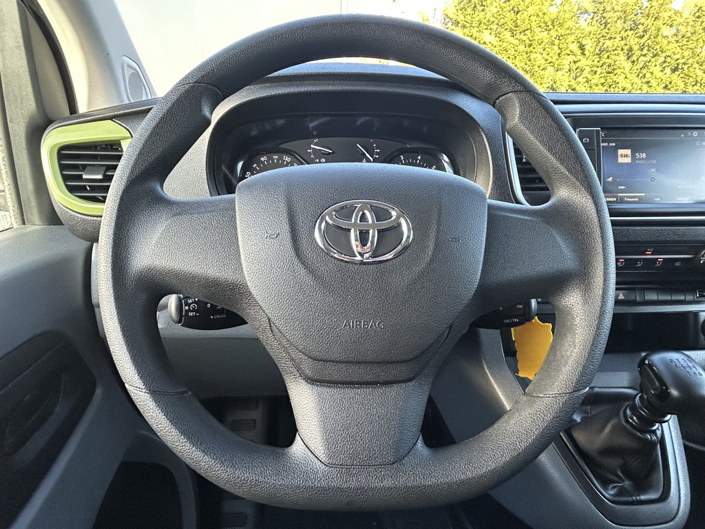 Toyota PROACE Worker 2.0 D-4D 145 PK / L2H1 / 1e EIGENAAR / 51.767 KM !! / 3-ZITS / AIRCO / CRUISE / APPLE CARPLAY / PDC 10