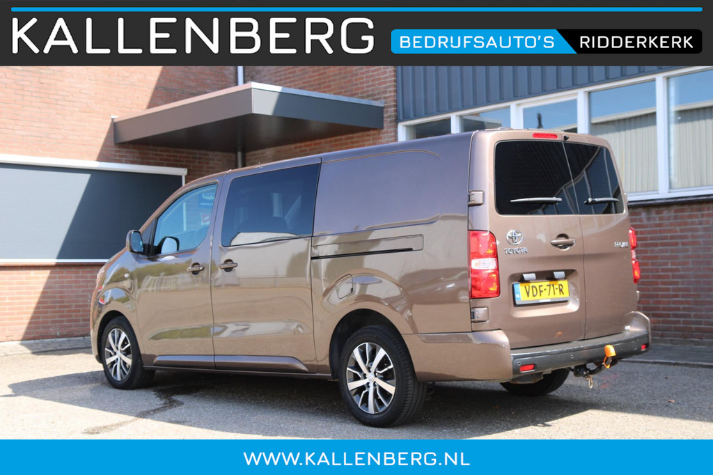 Toyota PROACE Worker 2.0 D-4D Creator Long DC / 5 pers / Trekhaak / Camera / App connect / 10