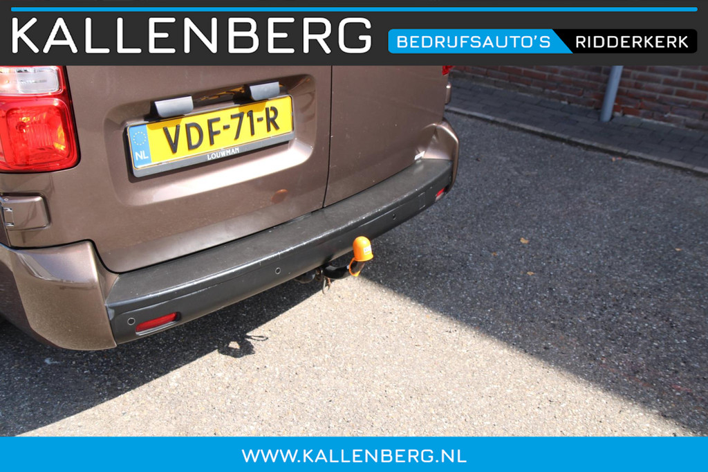 Toyota PROACE Worker 2.0 D-4D Creator Long DC / 5 pers / Trekhaak / Camera / App connect / 11