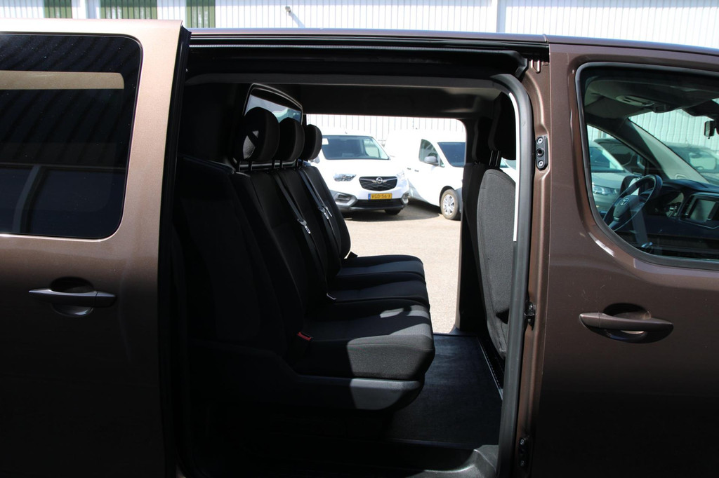Toyota PROACE Worker 2.0 D-4D Creator Long DC / 5 pers / Trekhaak / Camera / App connect / 12