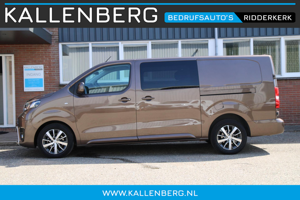 Toyota PROACE Worker 2.0 D-4D Creator Long DC / 5 pers / Trekhaak / Camera / App connect / 7