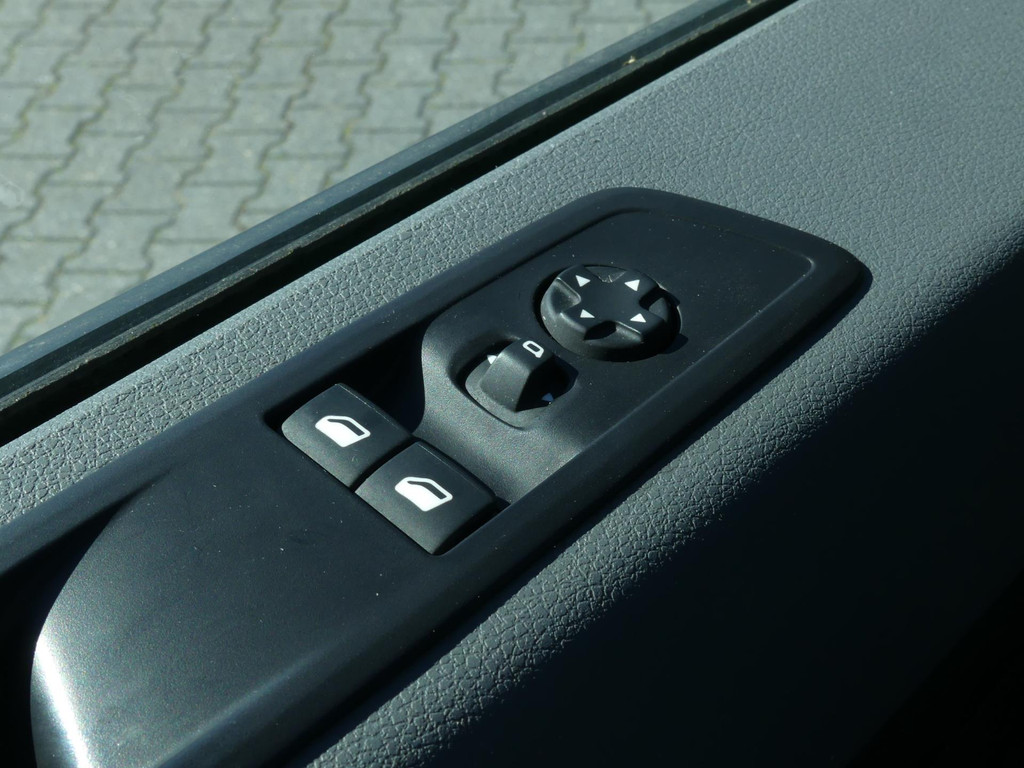 Toyota PROACE Worker 2.0 D-4D Navigator Long 3P / Trekhaak / Imperiaal / KLEP 13