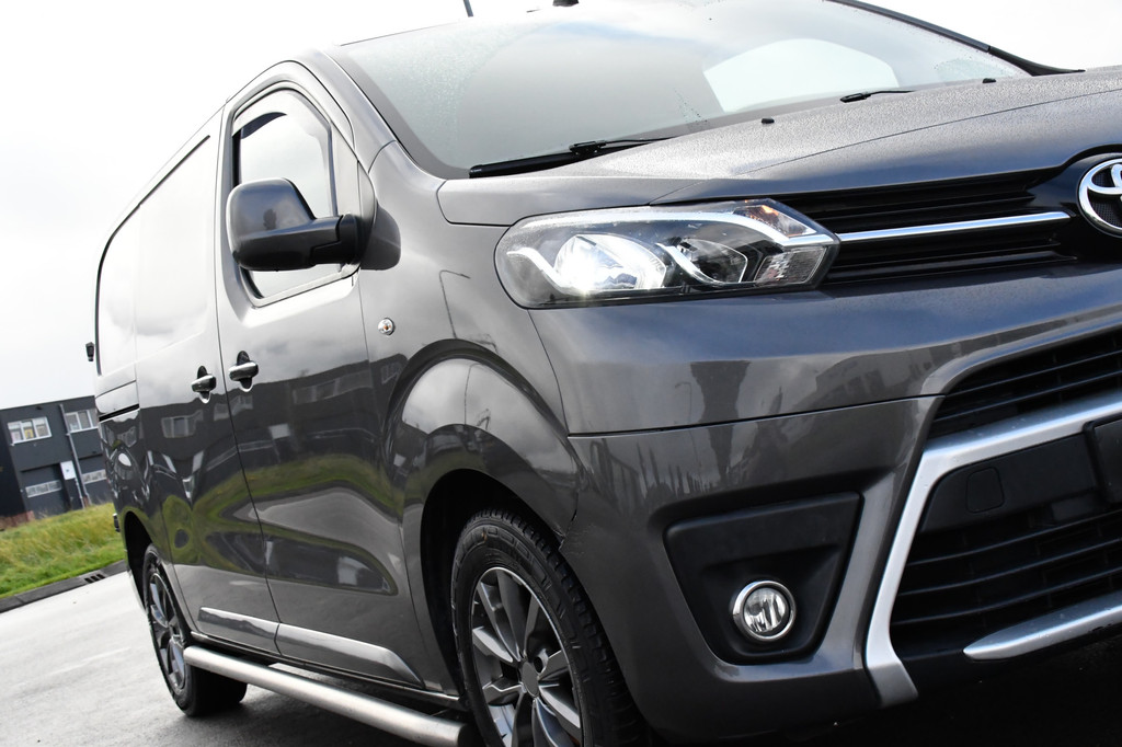 Toyota PROACE Worker 2.0 D-4D Professional Full Options, Camera, Cruise, 2 x Schuifdeur, Clima, Keyless, Multimedia, Trekhaak, Sensoren, 150pk, Uniek! 19