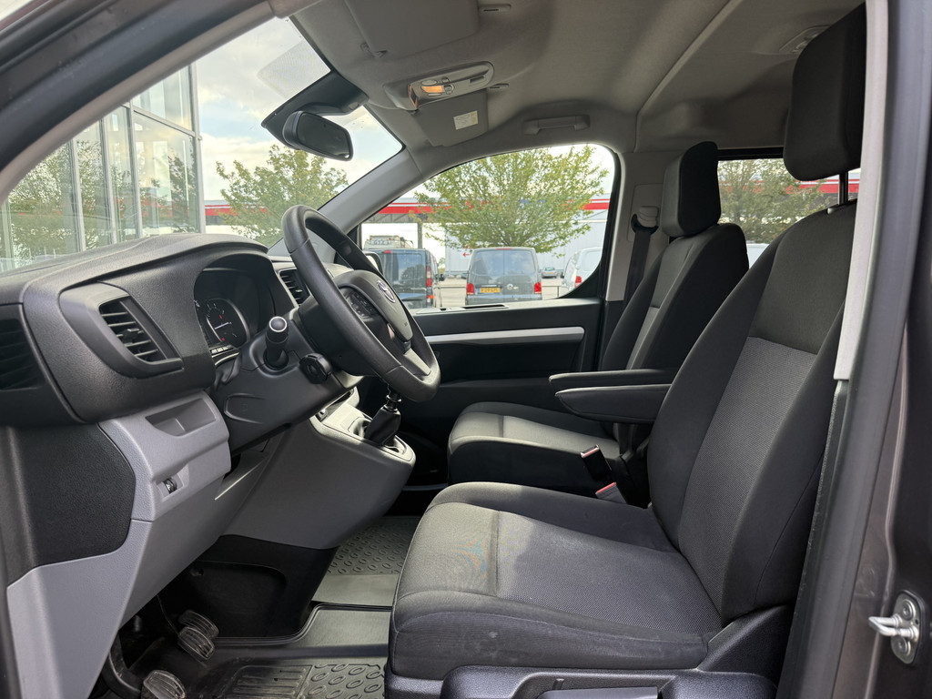 Toyota PROACE Worker 2.0 D-4D Professional Long DC | NL-auto | 2x Schuifd. | Navi | Keyless | 10