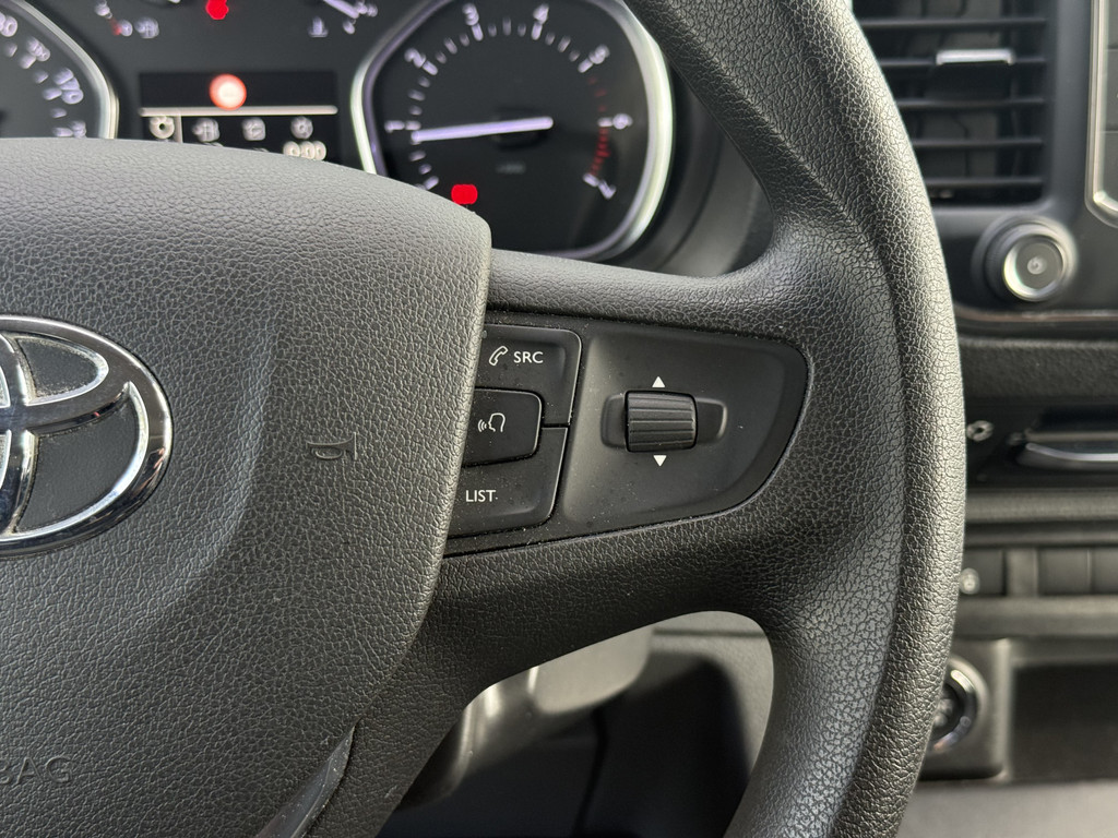 Toyota PROACE Worker 2.0 D-4D Professional Long DC | NL-auto | 2x Schuifd. | Navi | Keyless | 18