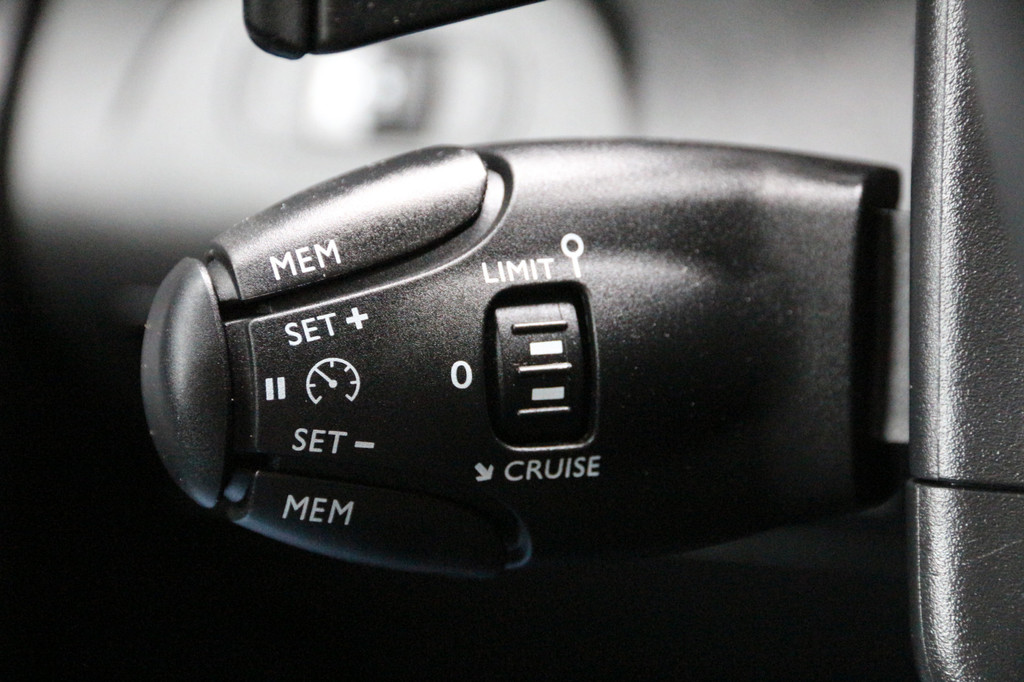 Toyota Proace City 1.2 Turbo 130PK | Aut. | L2 / XL / Navi | Trekhaak | Cruise | Clima.. 13