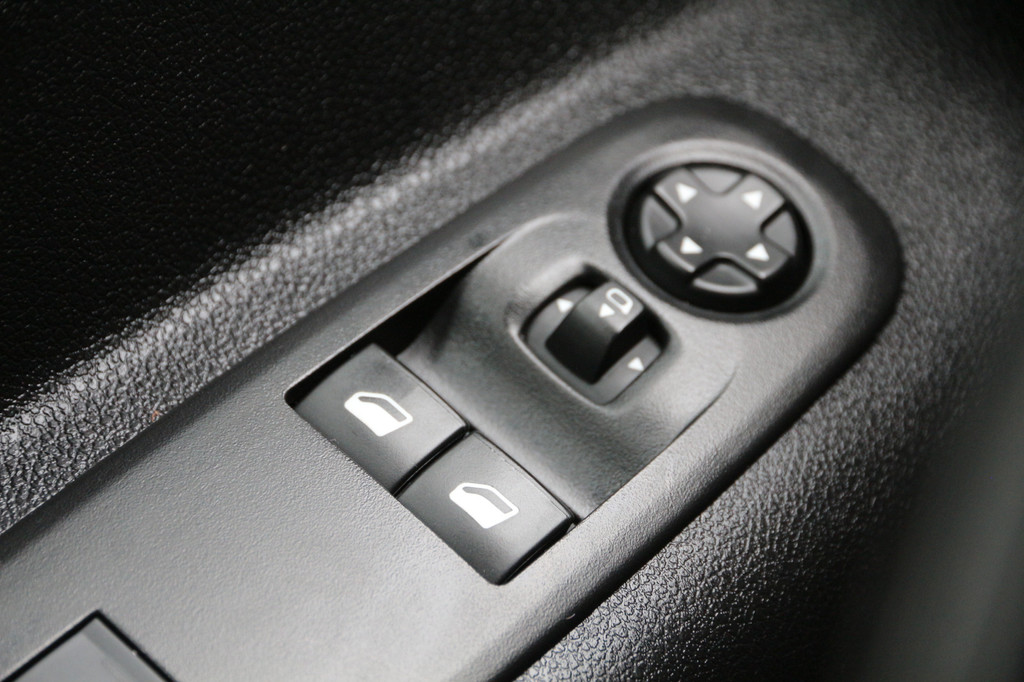 Toyota Proace City 1.2 Turbo 130PK | Aut. | L2 / XL / Navi | Trekhaak | Cruise | Clima.. 20