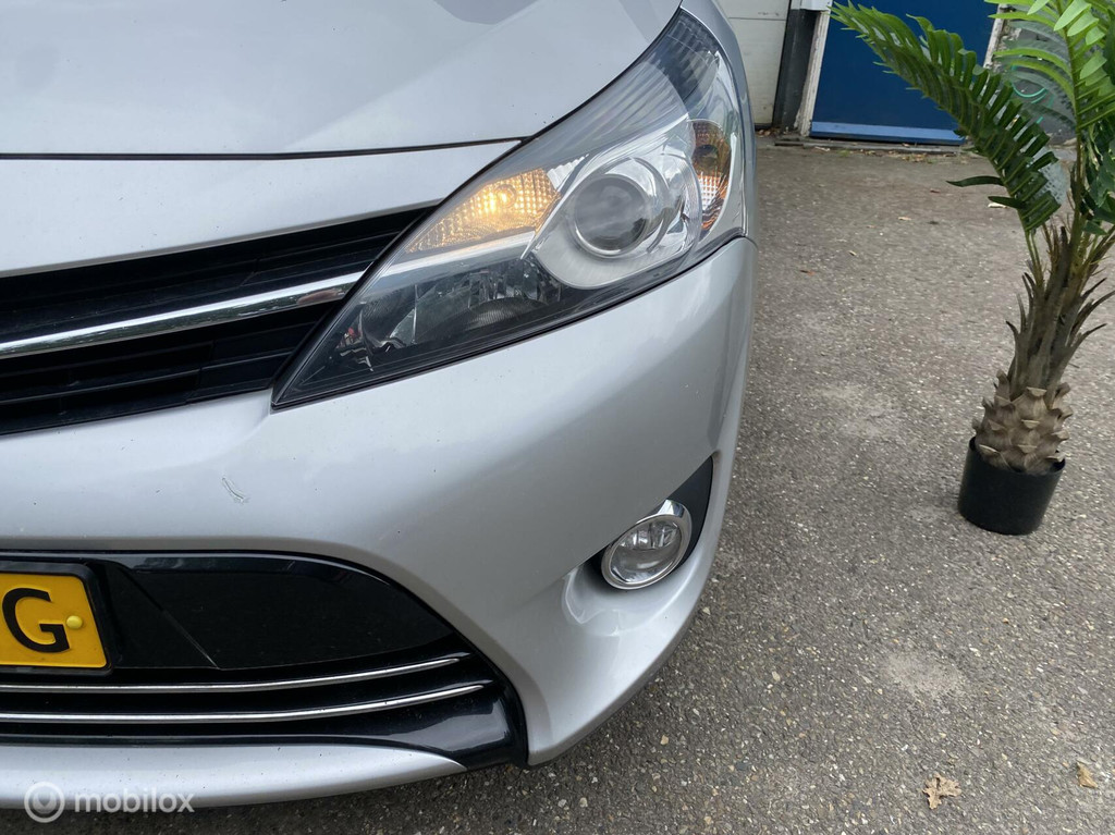 Toyota Verso VAN 1.6 D-4D GRIJSKENTEKEN VAN AIRCO NAVI CAMERA 19