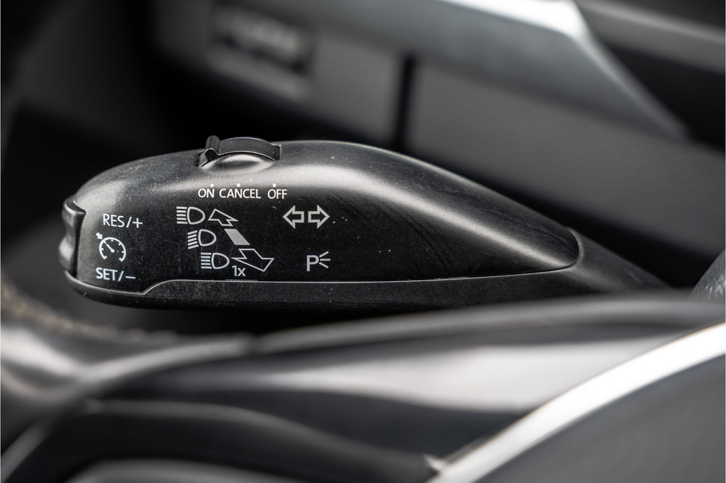Volkswagen Amarok Highline V6 3.0 TDI 4x4 | 258 PK | 1ste Eigenaar | LED | Camera | Carplay | Cruise | Trekhaak | Airco 17