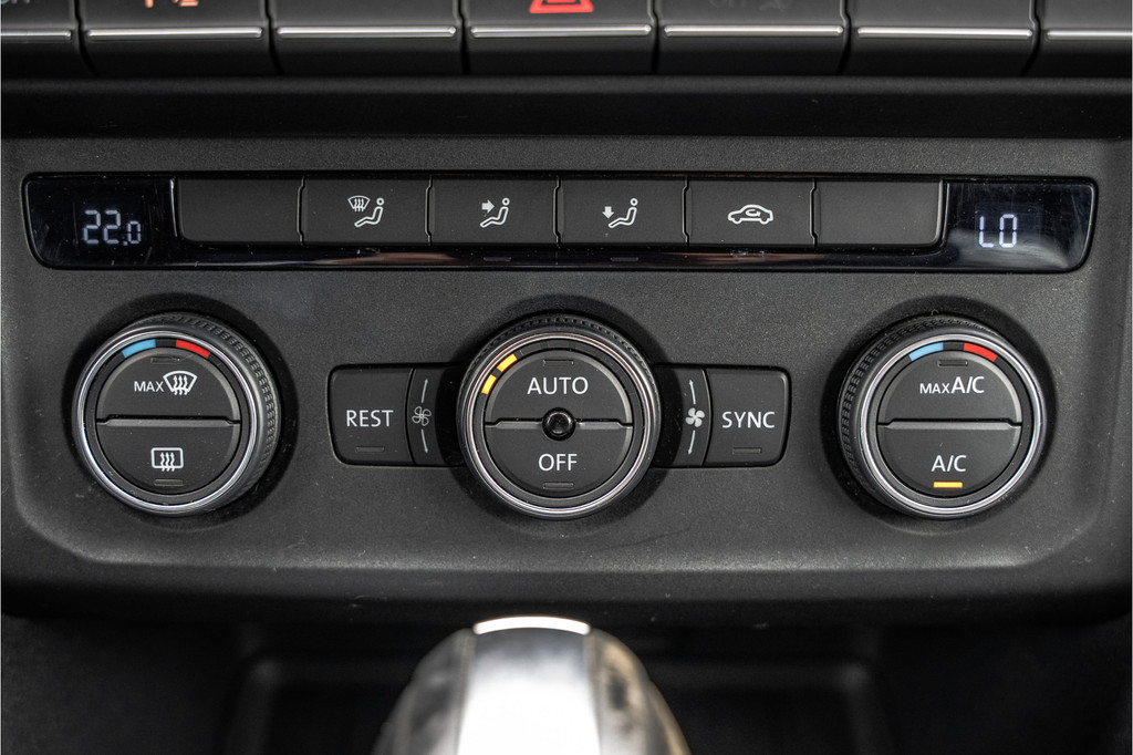 Volkswagen Amarok Highline V6 3.0 TDI 4x4 | 258 PK | 1ste Eigenaar | LED | Camera | Carplay | Cruise | Trekhaak | Airco 21