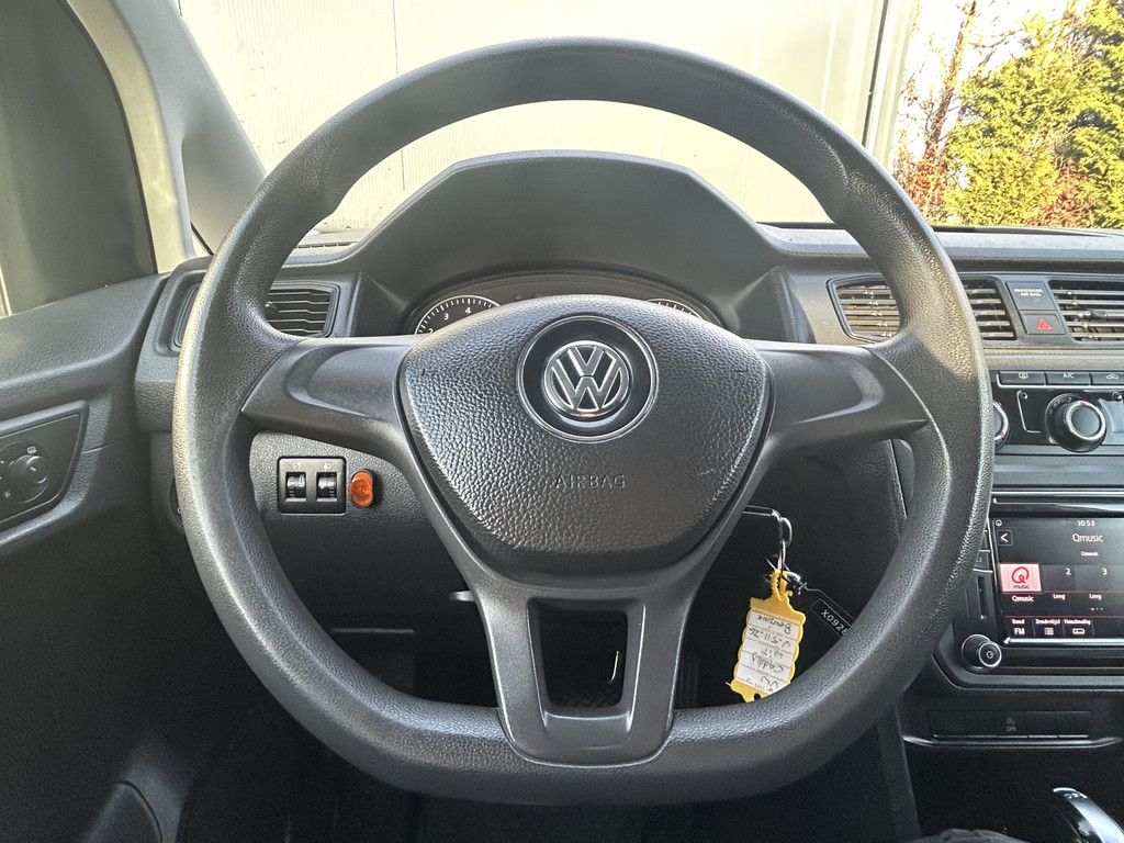 Volkswagen Caddy 1.4 TSI 126 PK / DSG AUTOMAAT / L1H1 / 1e EIG. / TREKHAAK / IMPERIAAL / AIRCO / CRUISE / NAVI / APPLE CARPLAY 10