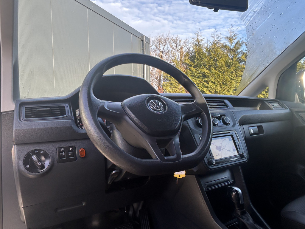 Volkswagen Caddy 1.4 TSI 126 PK / DSG AUTOMAAT / L1H1 / 1e EIG. / TREKHAAK / IMPERIAAL / AIRCO / CRUISE / NAVI / APPLE CARPLAY 7