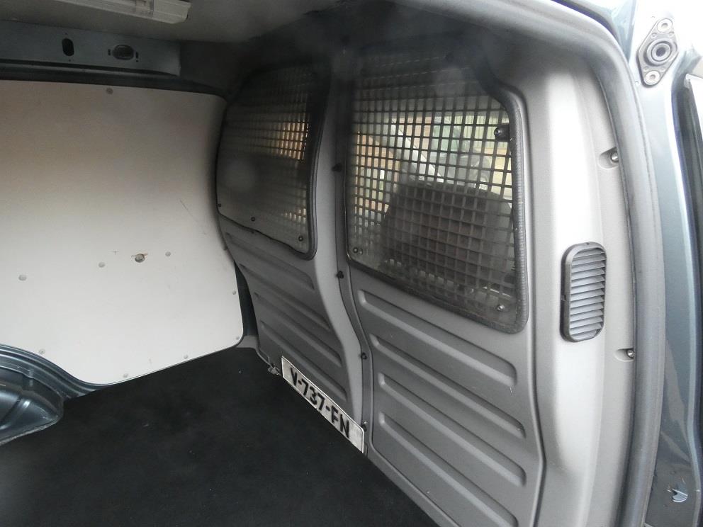 Volkswagen Caddy 1.6 850 kg.airco*sch/deur*oh historie*netjes 7