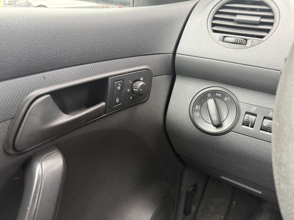 Volkswagen Caddy 1.6 TDI | NL-auto | Carplay | Airco | Cruisec. 16