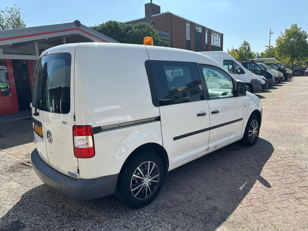 Volkswagen Caddy 1.9TDi,77kw/105pk,DSG,AIRCO: 3495,- EX 11