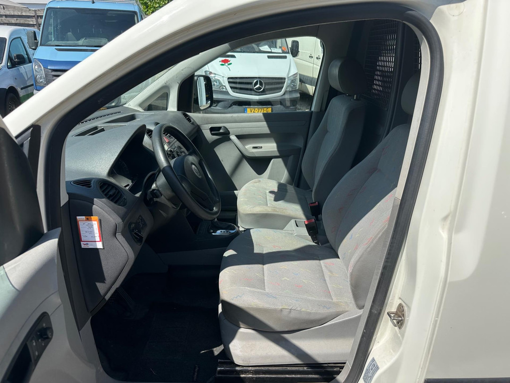 Volkswagen Caddy 1.9TDi,77kw/105pk,DSG,AIRCO: 3495,- EX 16