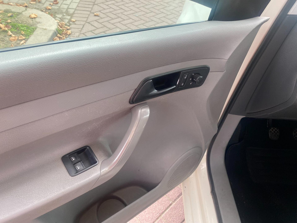 Volkswagen Caddy 2.0 SDI * Airco * 165.817 KM NAP * Cruise Control * Elek Ramen * Elek Spiegels * Stuurbekrachtiging * 9