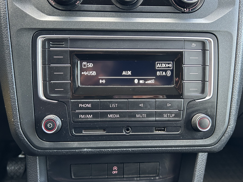 Volkswagen Caddy 2.0 TDI 102 PK / L2H1 / 1e EIG. / **STOELVERWARMING** / TREKHAAK / INRICHTING / AIRCO / CRUISE / BLUETOOTH / PDC 15