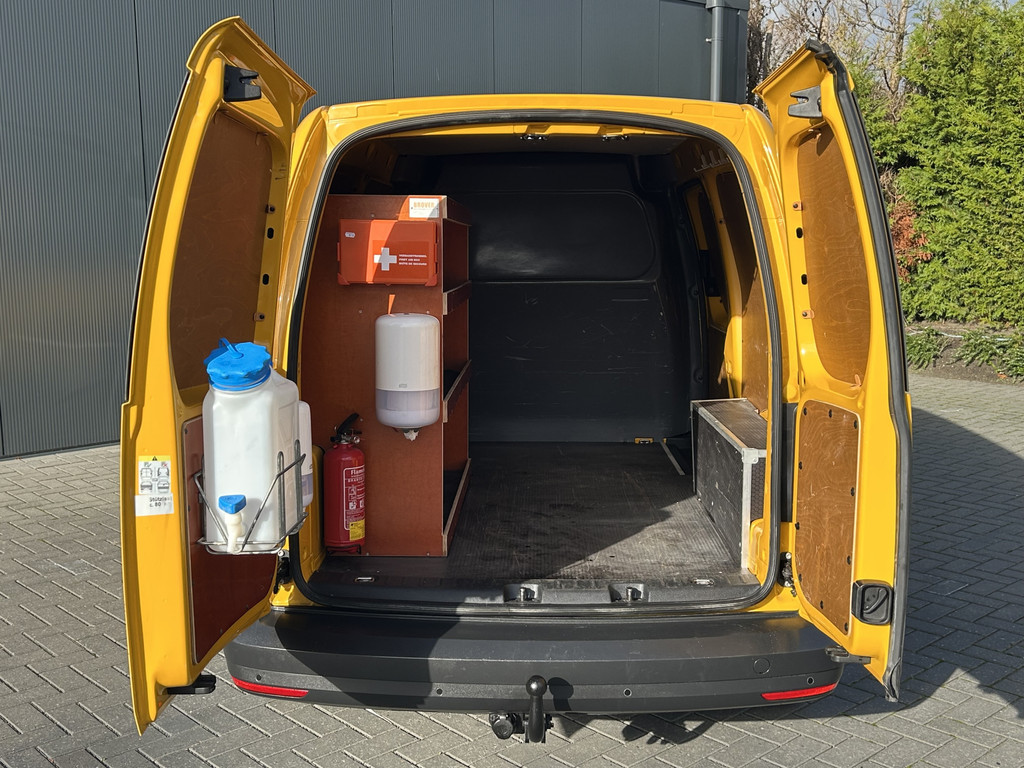 Volkswagen Caddy 2.0 TDI 102 PK / L2H1 / 1e EIG. / **STOELVERWARMING** / TREKHAAK / INRICHTING / AIRCO / CRUISE / BLUETOOTH / PDC 8