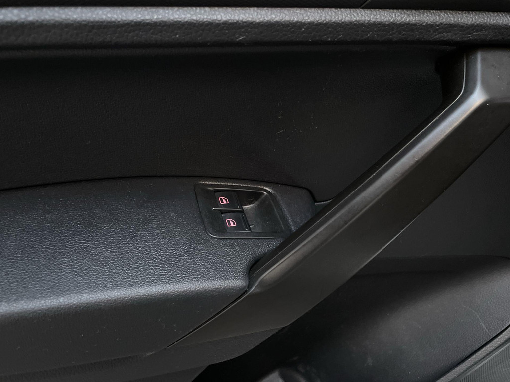 Volkswagen Caddy 2.0 TDI 102pk L1H1 Comfortline Navigatie DAB+ App-Connect 16