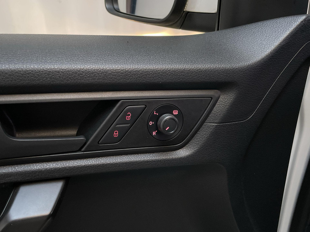 Volkswagen Caddy 2.0 TDI 102pk L1H1 Comfortline Navigatie DAB+ App-Connect 17