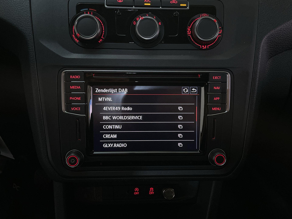 Volkswagen Caddy 2.0 TDI 102pk L1H1 Comfortline Navigatie DAB+ App-Connect 21